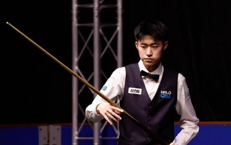 轻松获胜！常冰玉10-2击败拉特穆达，晋级斯诺克世锦赛80强